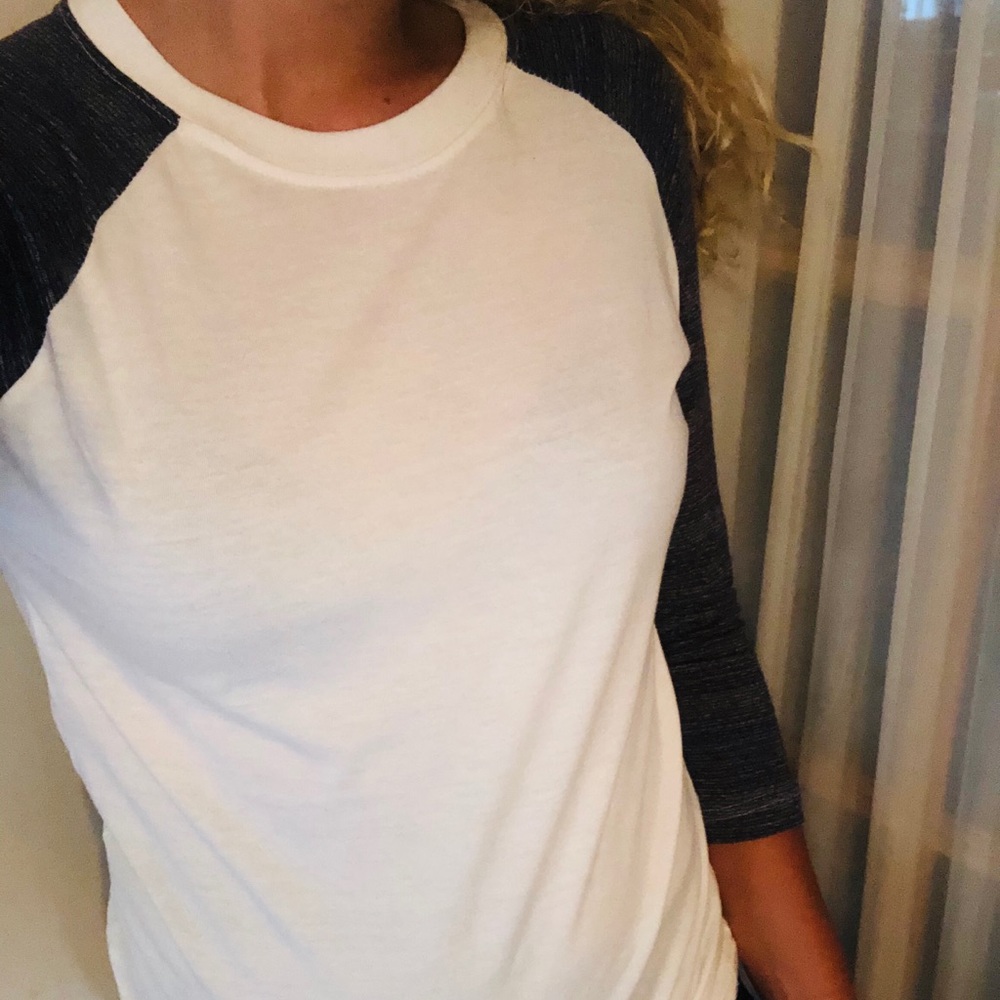 Mid Sleeve Brooklyn Standard Baseball Styled Shirt